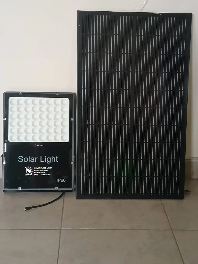 Solar Floodlight 1500 Watts